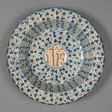 Imported Spanish maiolica basin (c) J Paul Getty Museum