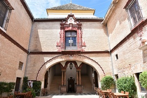 Front court of the Palacio de Benamejí.